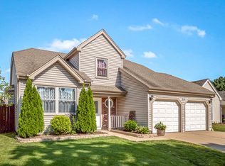 28 Washington Ave, Streamwood, IL