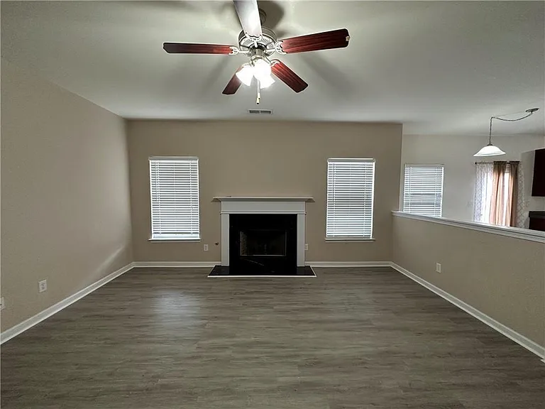 1335 Rocky Shoals Ln — Photo 4