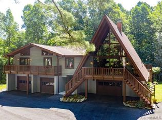 989 Old Ccc Rd, Hendersonville, NC 28739