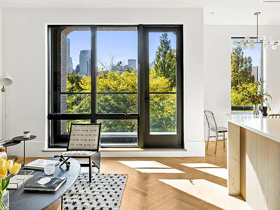 4th image of 31 N Elliott Pl #2