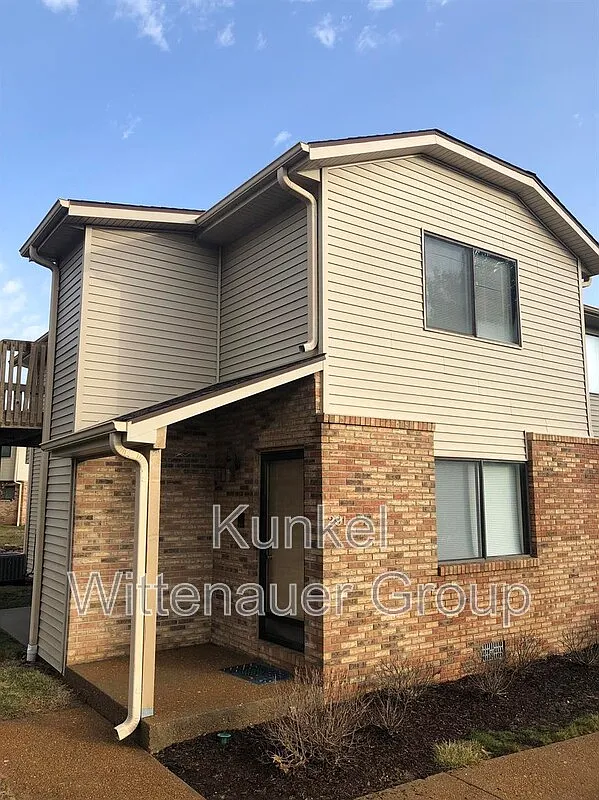 291 Eagle Rdg photo 1