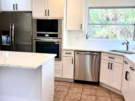 2nd image of 6065 Tidwell St