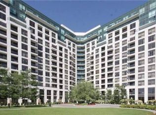 18 Harding Blvd #1126, Richmond Hill, ON L4C 0T3