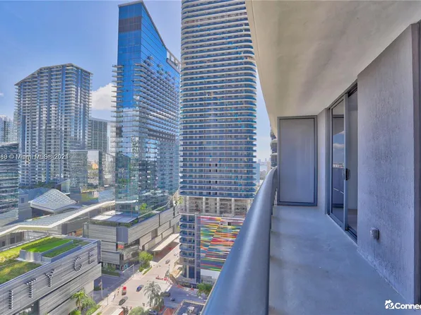 55 SW 9th St APT 1910, Miami, FL 33130