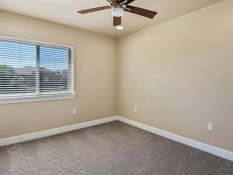 106 Dominica Ct — Photo 20