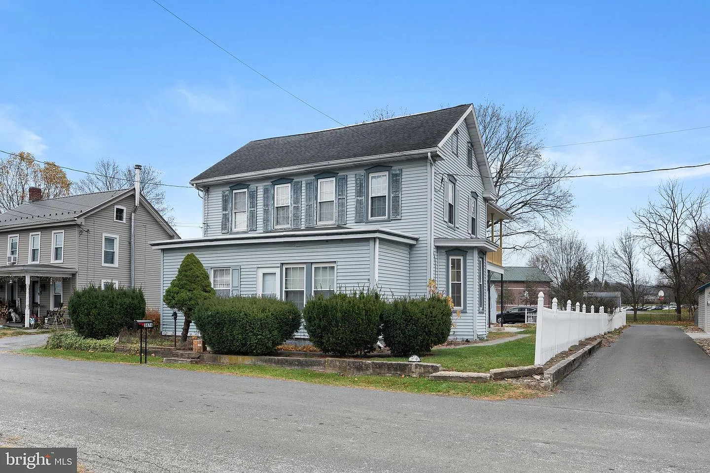 3876 Lincoln St photo 1