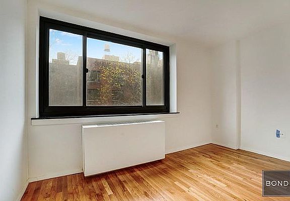4th image of 230 E 30th St APT 6E