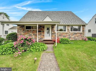 731 Hickory Rd, Secane, PA 19018