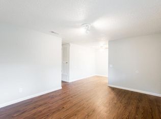 1105 N Meadows Dr APT C, Austin, TX 78758