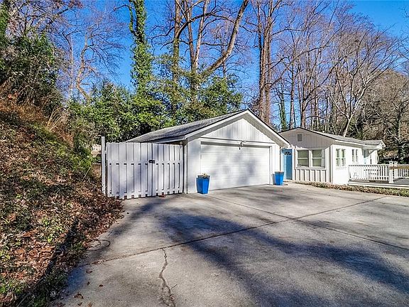 3rd image of 60 Hardeman Rd #B