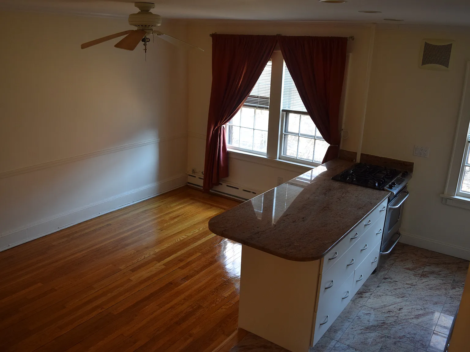 388 Burns Street — Photo 2