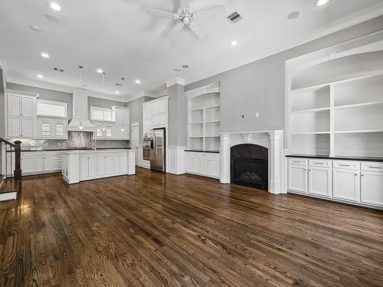 609 Rutland St #B — Photo 2