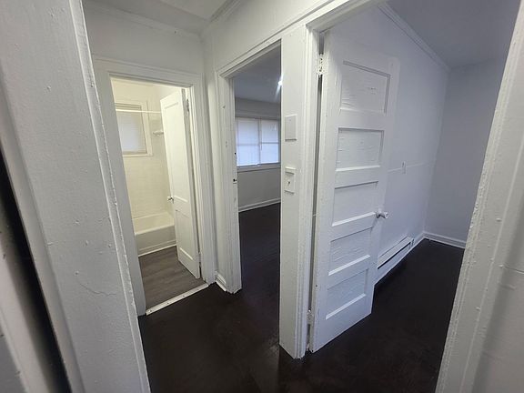 5th image of 203 Montreat St