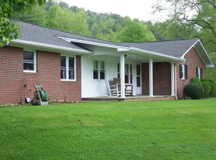 186 N Fulton Reeves Rd, Laurel Springs, NC 28644