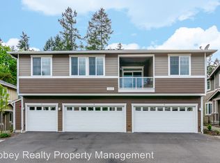 1663 Burnside Pl UNIT C, Dupont, WA 98327