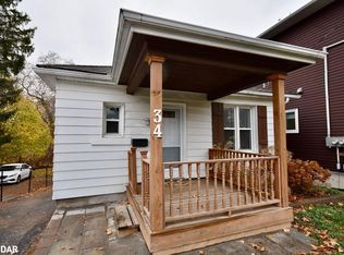 34 Penetang St, Barrie, ON L4M1V6