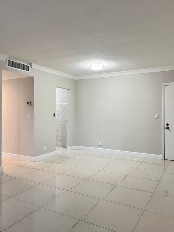 3550 NW 8th Ave APT 404, photo 8