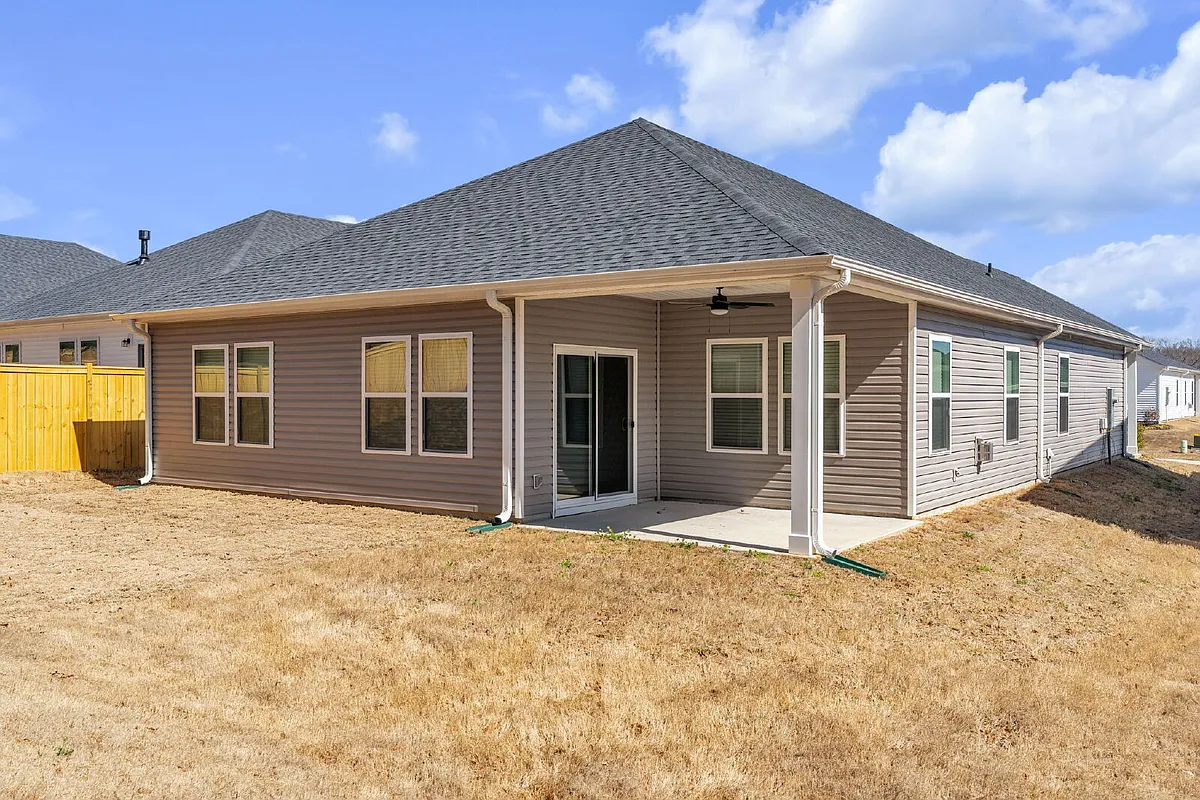 Building Photo - 442 Harben Dr