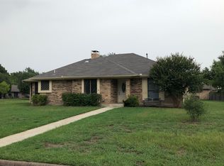 10601 Oak Creek Dr, Greenville, TX 75402