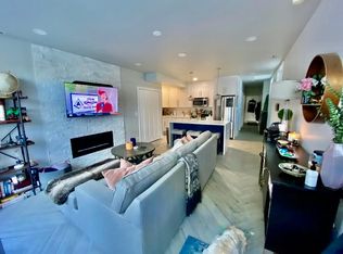 526 N May St APT 1, Chicago, IL 60642