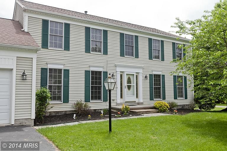 1st image of 19220 Jamestown Dr
