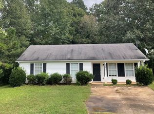 9117 Lakeview Pl SW, Covington, GA 30014