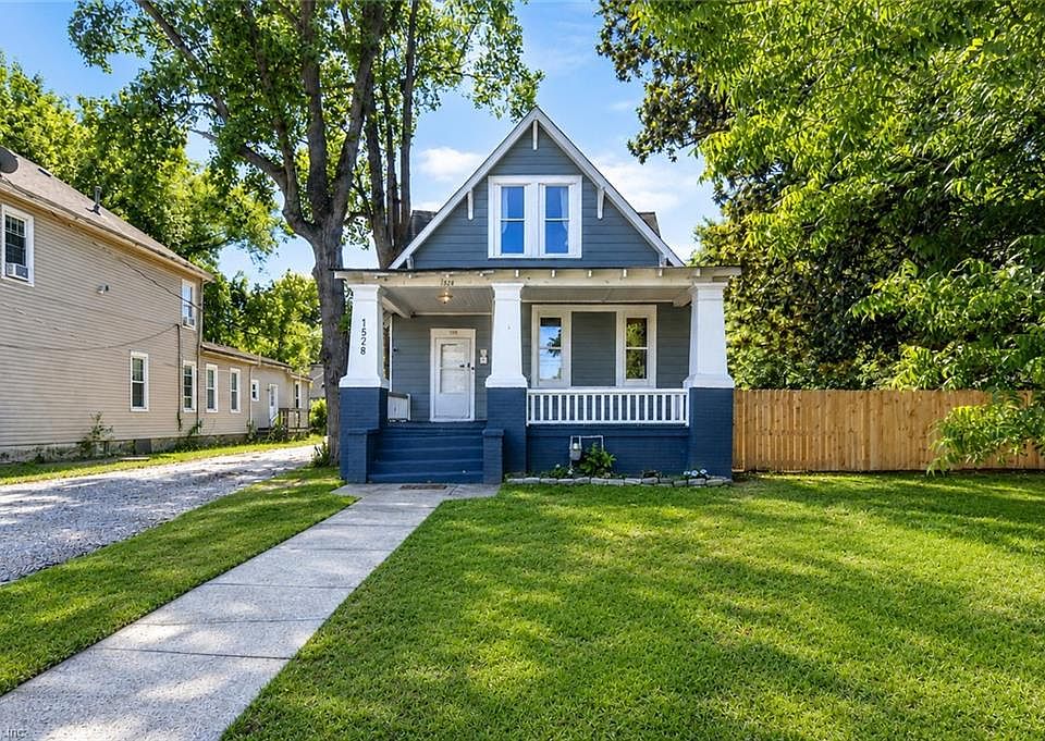 1st image of 1528 Elm Ave