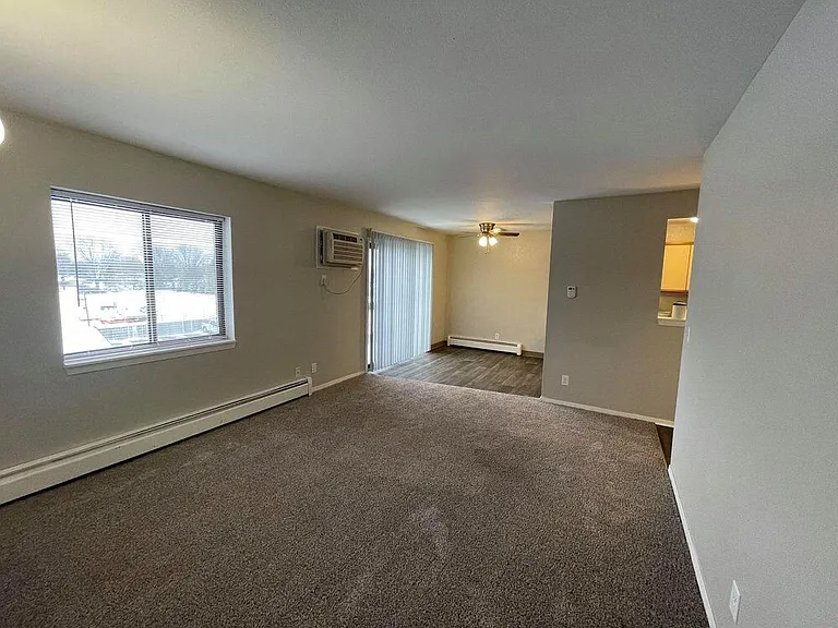 Apple Tree Apartments — Photo 3