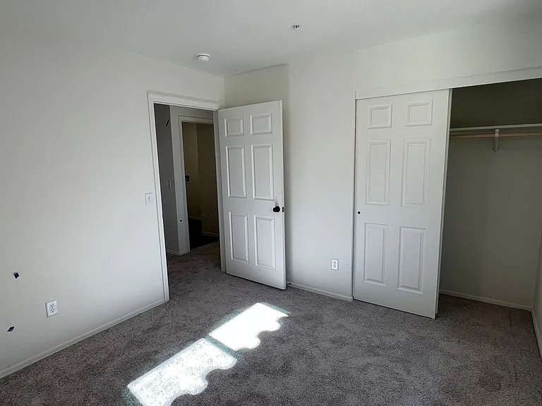 7394 E 38th St — Photo 13