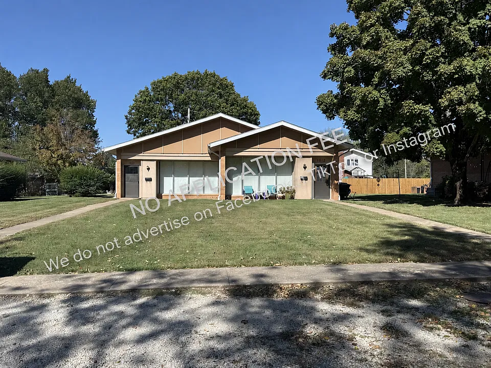 1010 Elm St