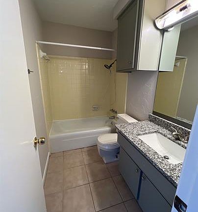 3rd image of 6501 E Hill Dr #220-1