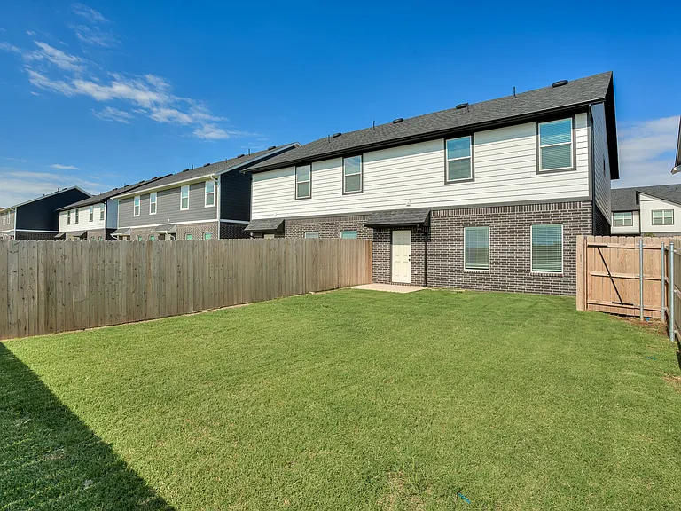 19600 Horseshoe Ave — Photo 31