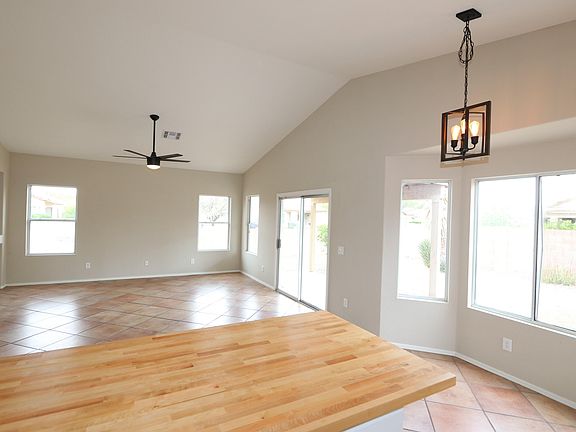 3rd image of 7534 W Mission Valley Dr
