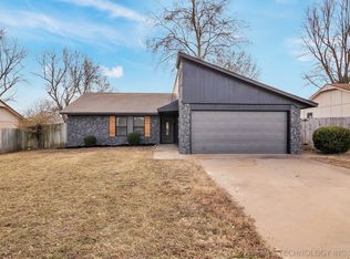 209 W Los Angeles St, Broken Arrow, OK 74011