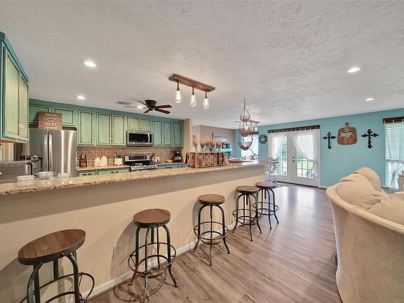 5th image of 757 Big Woods Rd