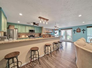 757 Big Woods Rd, New Waverly, TX 77358