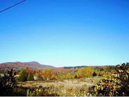 2nd image of 644 Duck Pond Rd