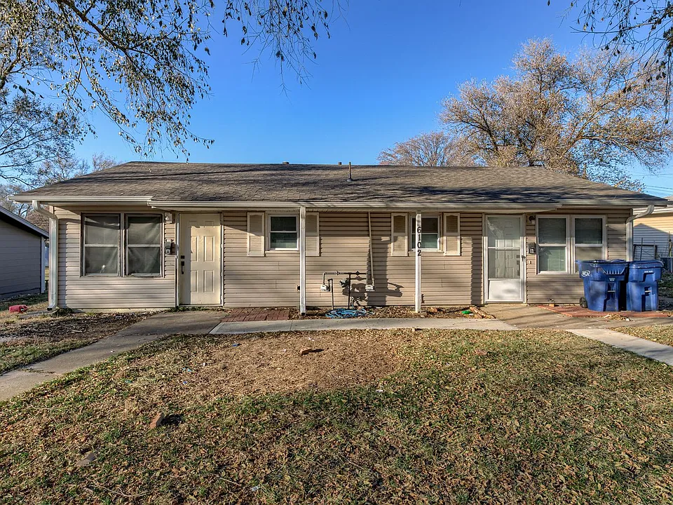 6102 E 153rd Ter