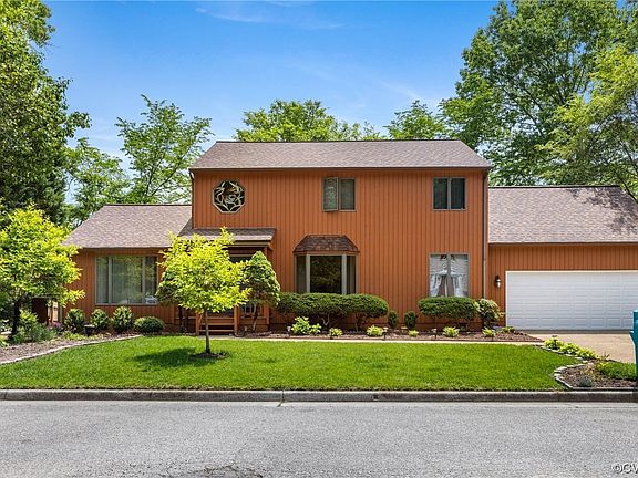 2nd image of 219 Breezy Hill Dr