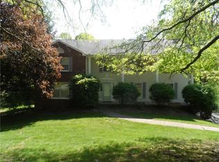 2449 Fairway Cir, Pittsburgh, PA