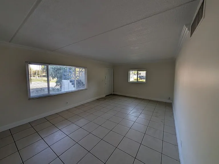 817 Lighthouse Dr — Photo 17