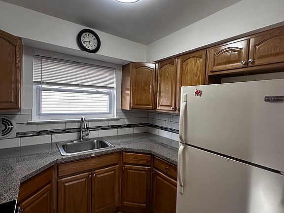 4th image of 1925 Bogart Ave Floor 1