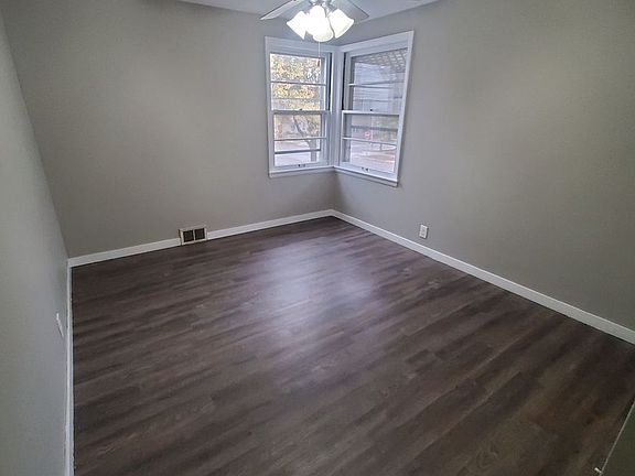 5th image of 3312-3314 N 85th St