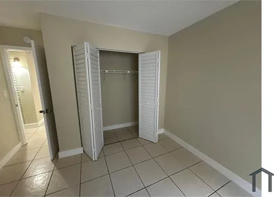201 NW 32nd Ct #104 — Photo 8