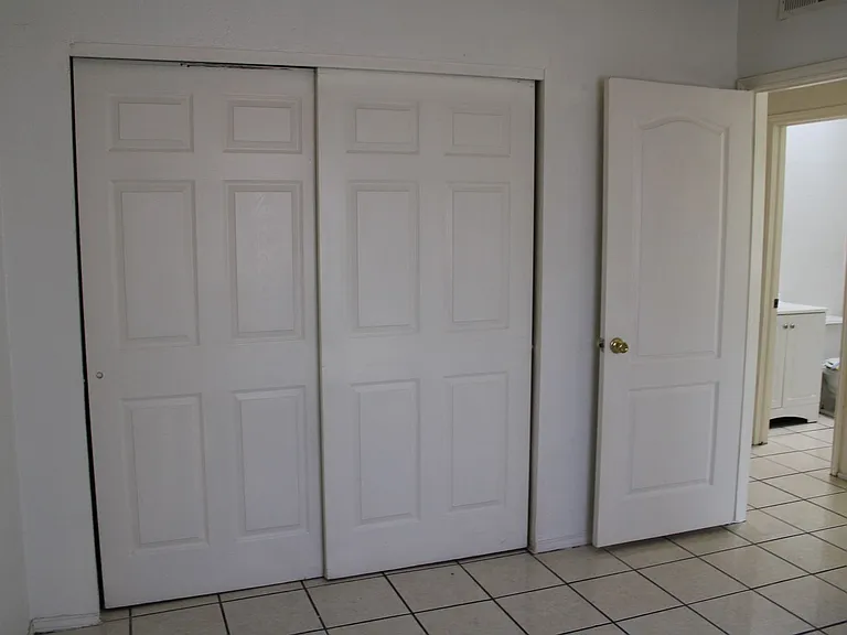 10736 Obsidian St — Photo 15