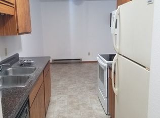 2643 Arrowhead Rd S #102, Fargo, ND 58103