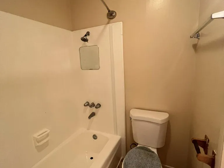 24463 Park St — Photo 13