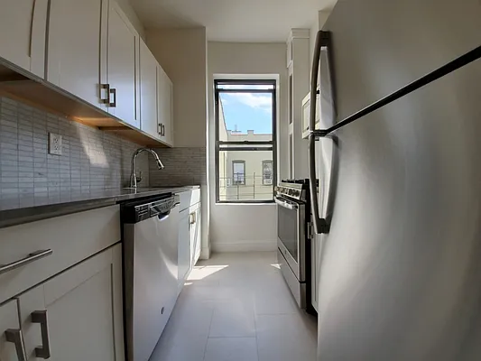 Rented by Living New York | media 35