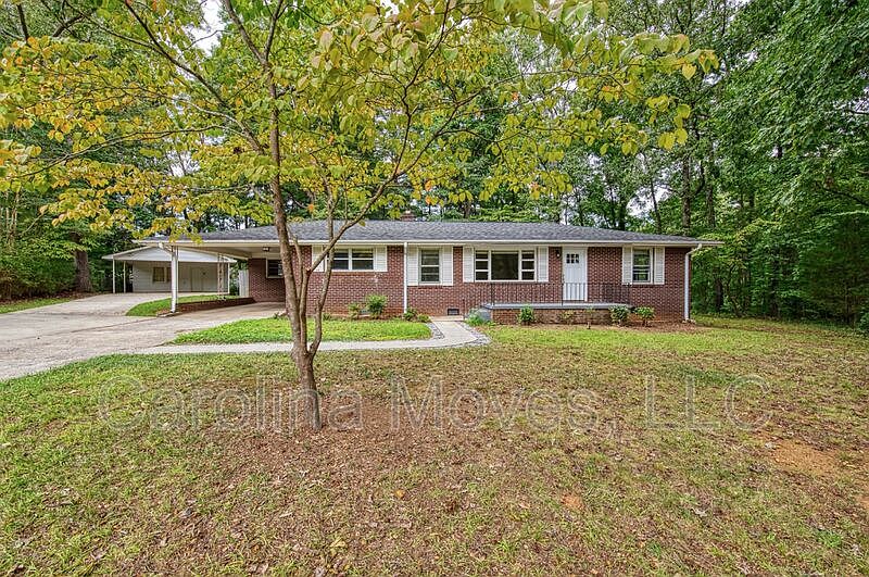 1st image of 32 Blue Mountain Dr