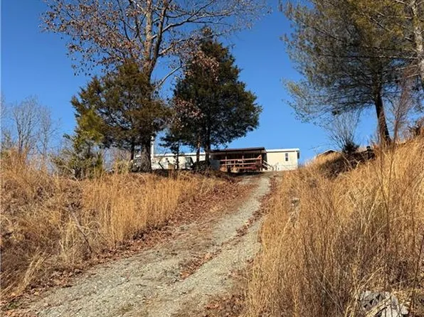 6068 Lanier Hill Rd, Denton, NC 27239